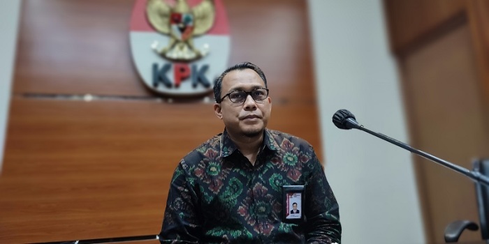 Hasil OTT Segera Dibawa ke Jakarta Pagi Ini, KPK Tegaskan Puluhan Orang Terjaring Bersama Bupati Adil   